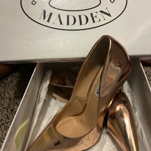 Steve Madden Metallic Rose Gold Heels
